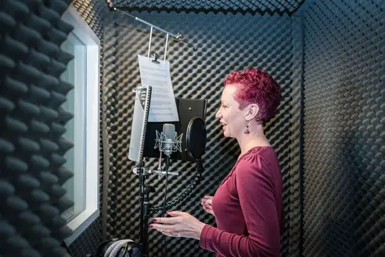 Tips To Becoming An Outstanding Voice Artist - DubbingKing
